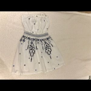 White Abercrombie and Fitch dress